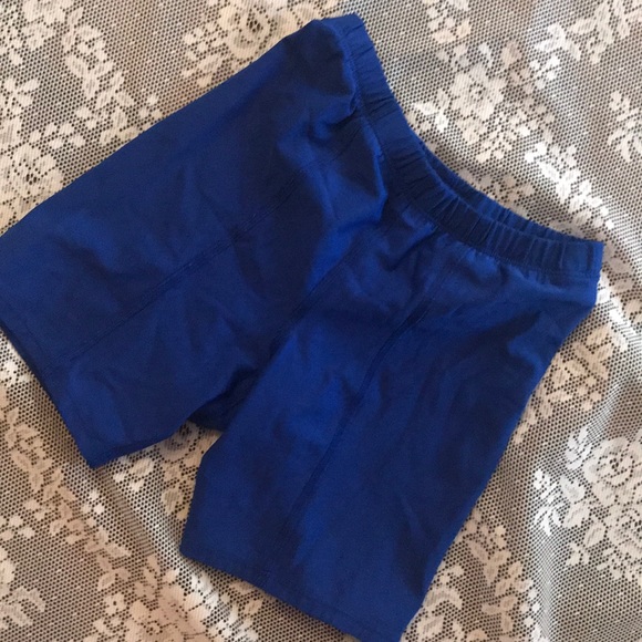 Under Armour Workout running shorts booty shorts BLUE - Picture 2 of 7